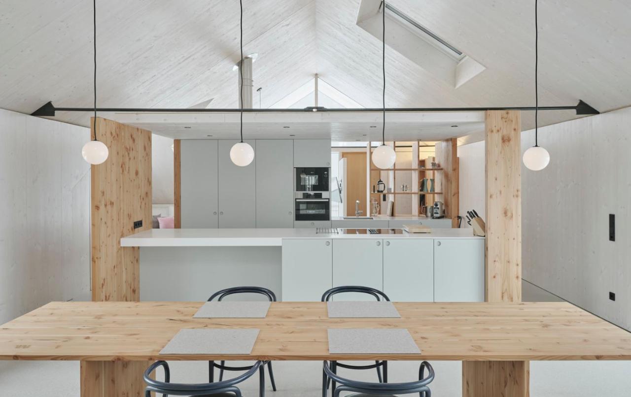 Urban Alpine Penthouse With Lake View Maurach  Exterior foto
